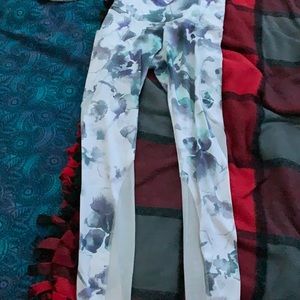 white with purple athleta leggings, women XXS